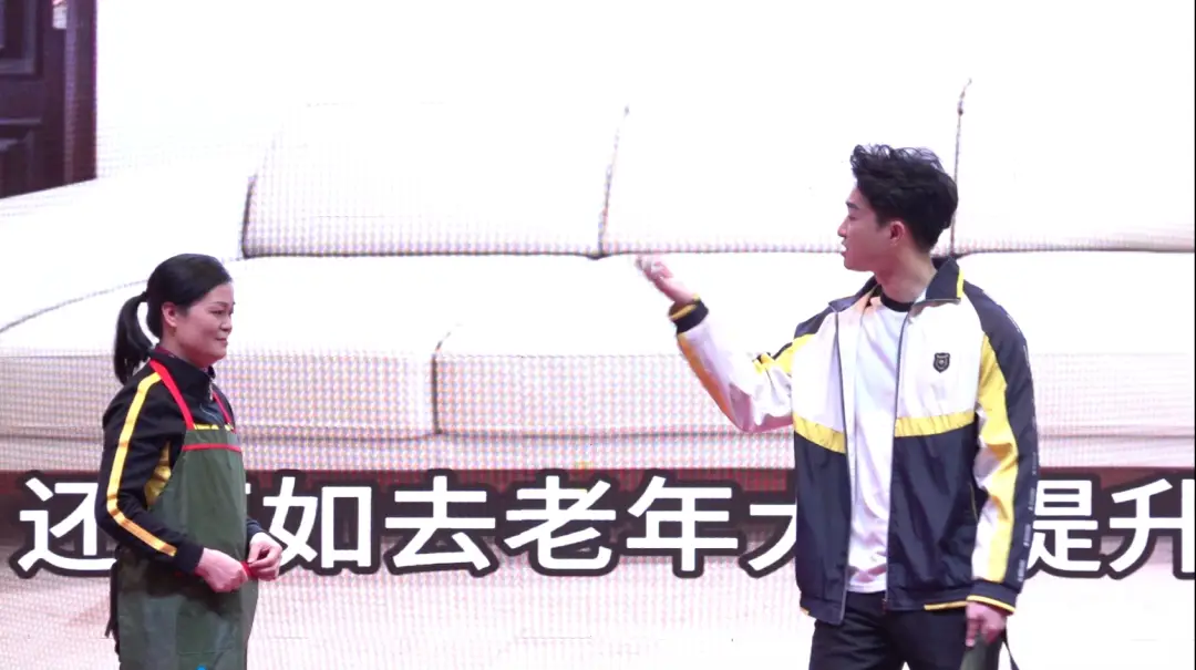 情景剧《蜕变》演绎健康行业创业艰辛之路--（中国）有限公司九周年庆典回顾